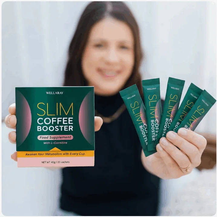Person holding Wellaray Slim Coffee Booster